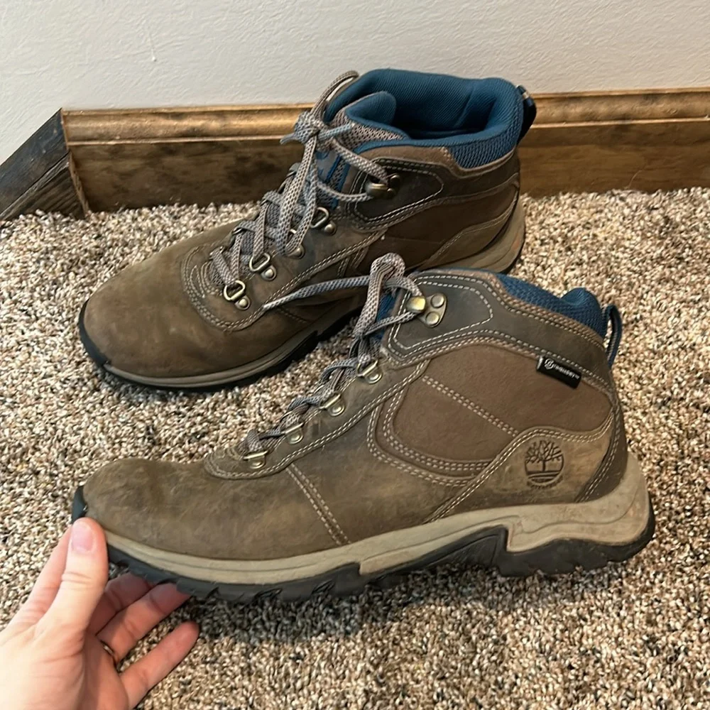 Timberland Mt. Maddsen Mid Waterproof Hiking Boots in blue/gray